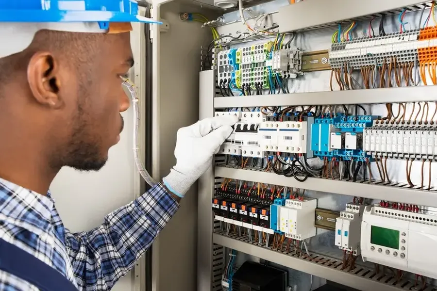 The Process Of Diagnosing Problems In Electrical Repair Services in Temple, TX